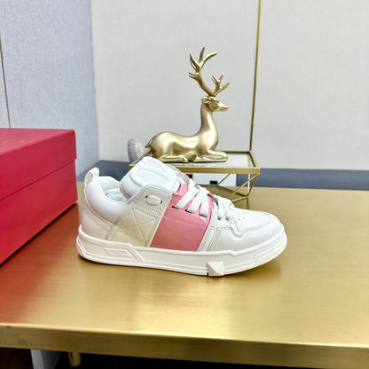 One Stud Sneaker Garavani Calfskin Fabric Light Pink White