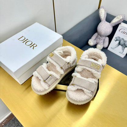 Dioract Sandal In Light Grey Suede And Wool Fleece Lining 111044