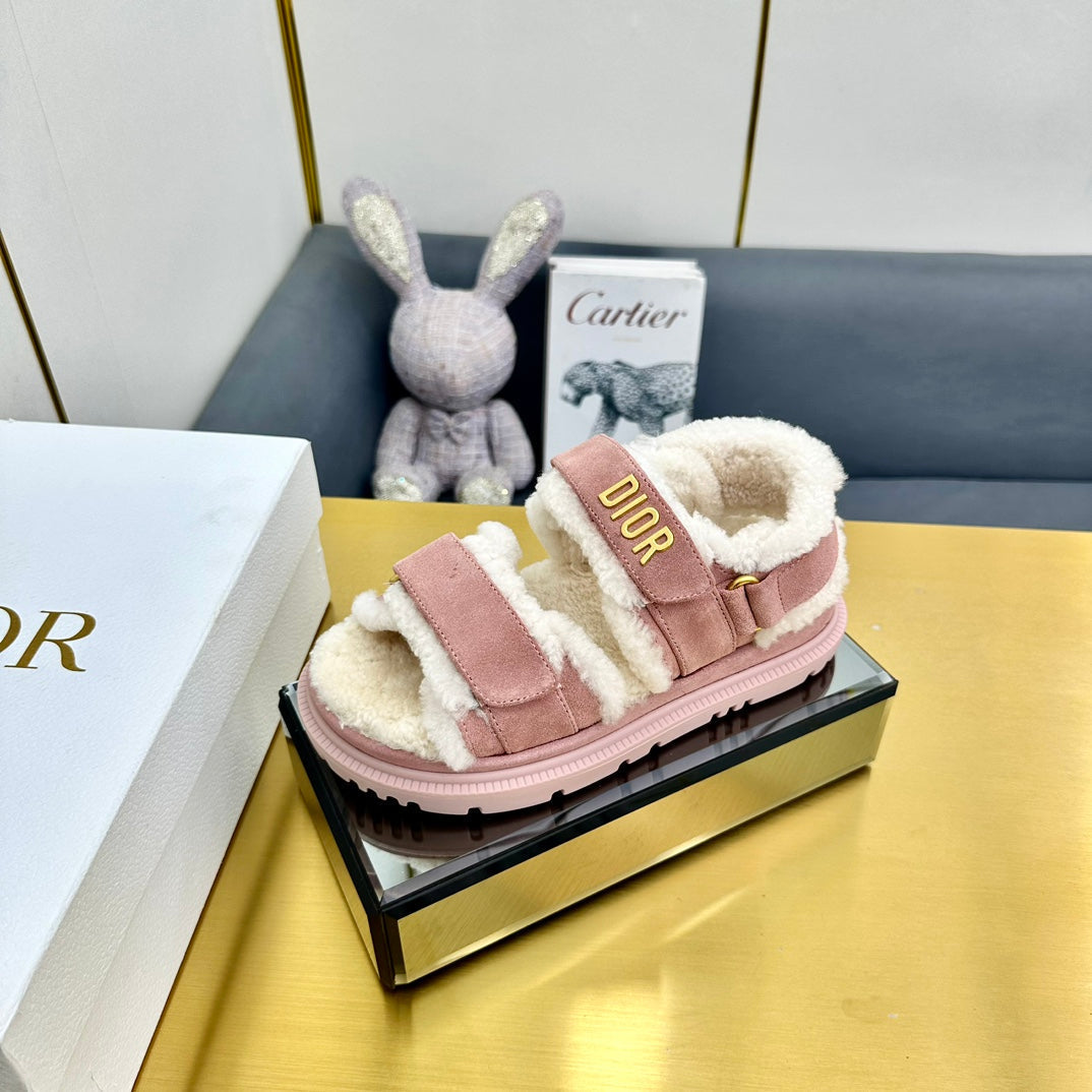 Dioract Sandal In Rose Pink Suede And Wool Fleece Lining 111052