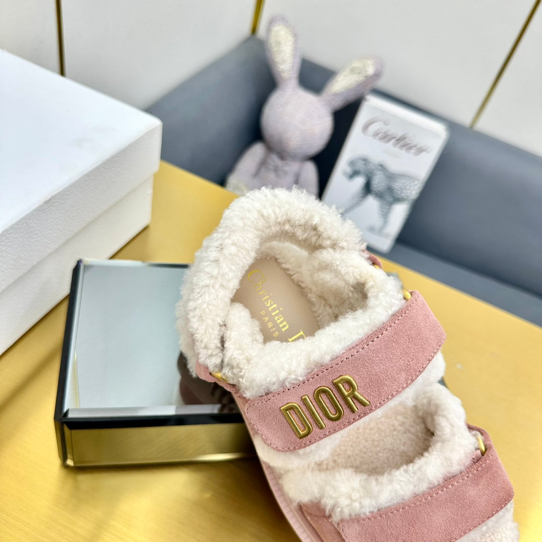 Dioract Sandal In Rose Pink Suede And Wool Fleece Lining 111052