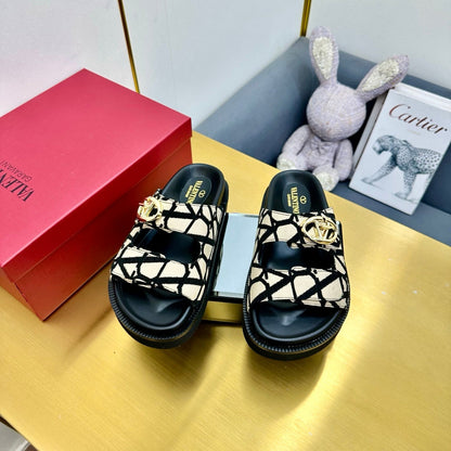 VT 25 Platform Sandals Black Beige Slippers Cowhide