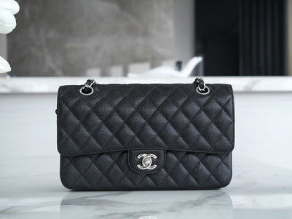 CLASSIC FLAP 25 BLACK CAVIAR SILVER HARDWARE
