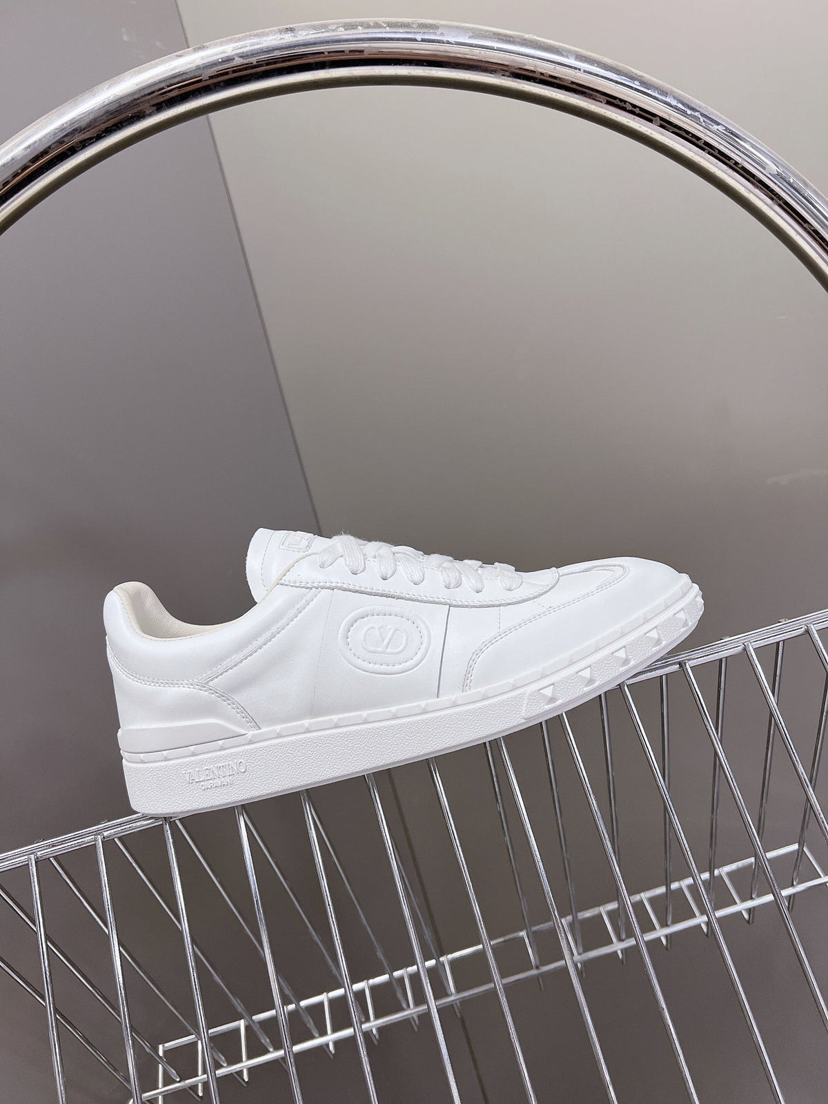 Upvillage Trainer In White Laminated Calfskin 989594