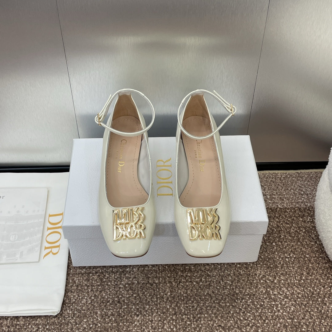 CD Miss Dior Pump 35mm Glossy White Cowhide
