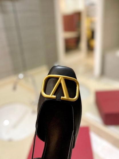 VLOGO BLACK LEATHER SLINGBACK FLATS