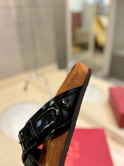 VT 26s Fussfriend Slides Black Brown Patent Leather Suede 985424