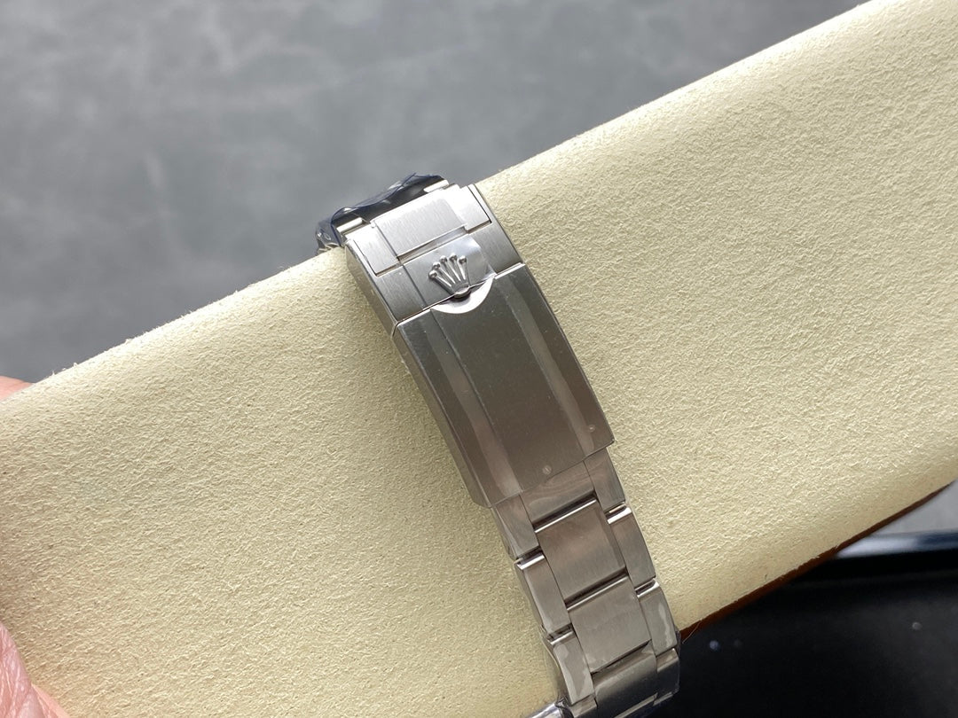 Rolex Yacht-Master 42mm Silver Black