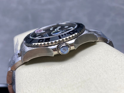 Rolex Yacht-Master 42mm Silver Black