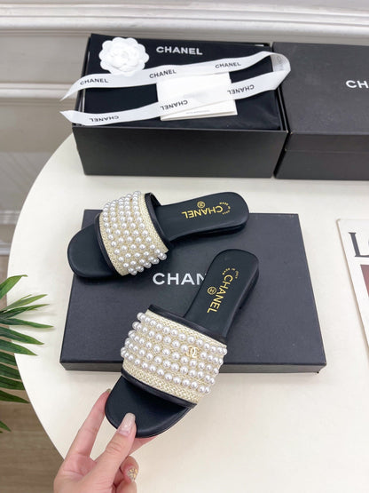 Chanel Flat Sandal In White Mix Black Calfskin