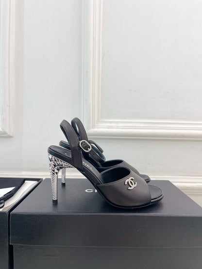 CC 26s Métiers d'Art Mary Jane Sandals 9cm Black Leather 946926