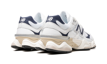 9060 "White / Navy" U9060VNB
