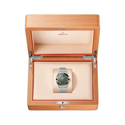 Constellation 41mm - Green Meteorite on Bracelet
