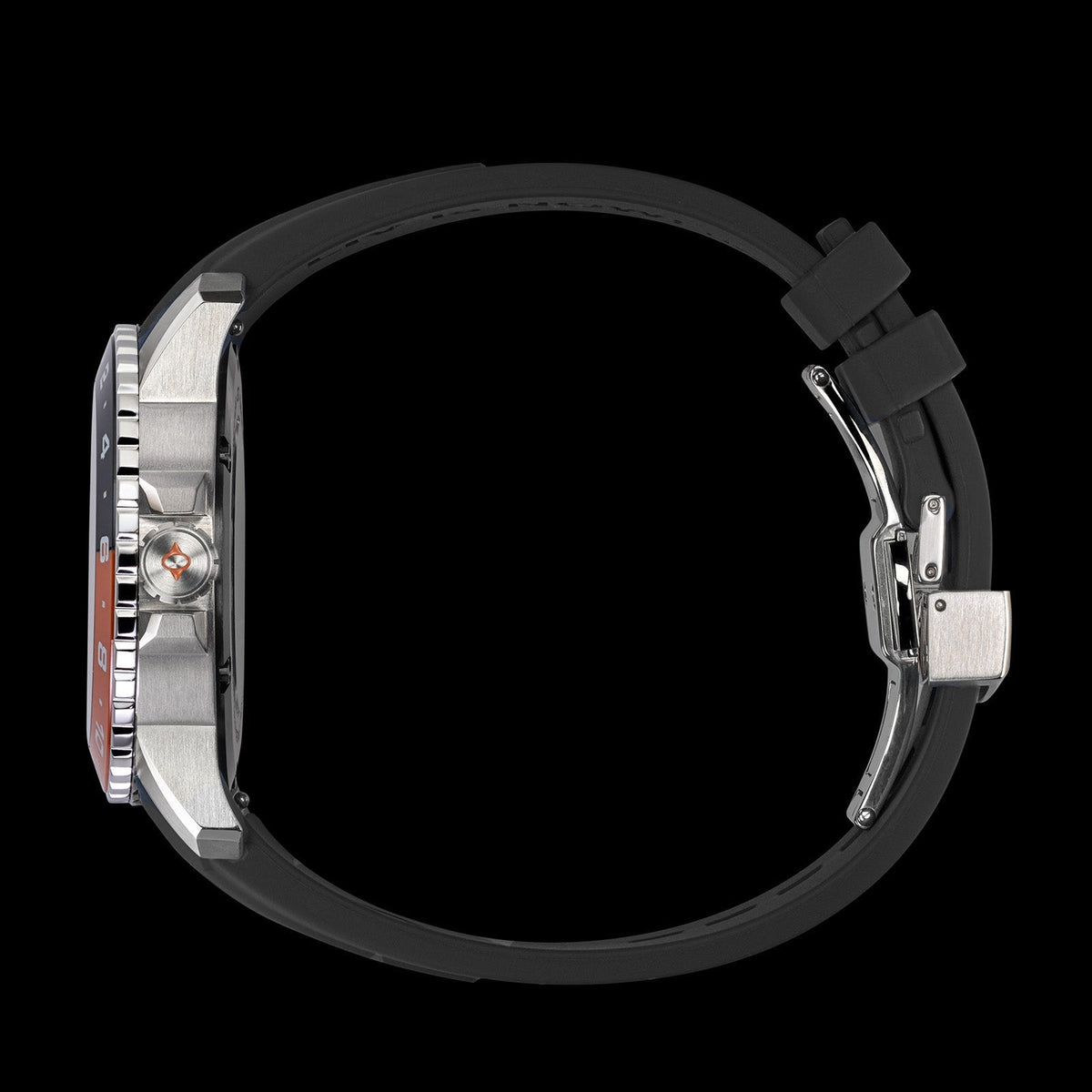 Trekker GMT Day/Night Ceramic // Summit White