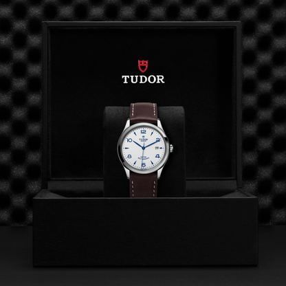 1926 39mm - Opaline on Leather Strap
