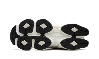 9060 "Sea Salt / Moonbeam" U9060WHT